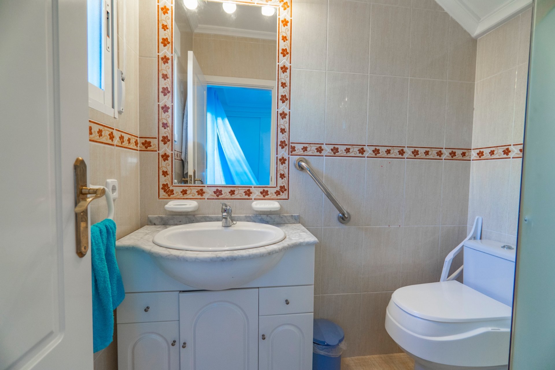 Herverkoop - Detached House / Villa - Guardamar del Segura - El Raso