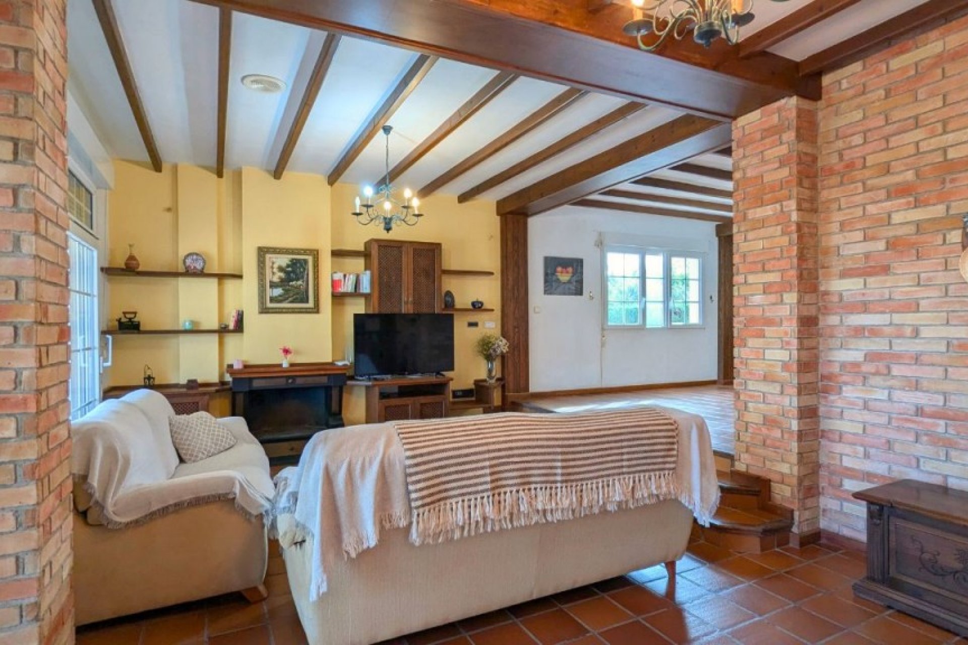 Herverkoop - Detached House / Villa - Mil Palmeras