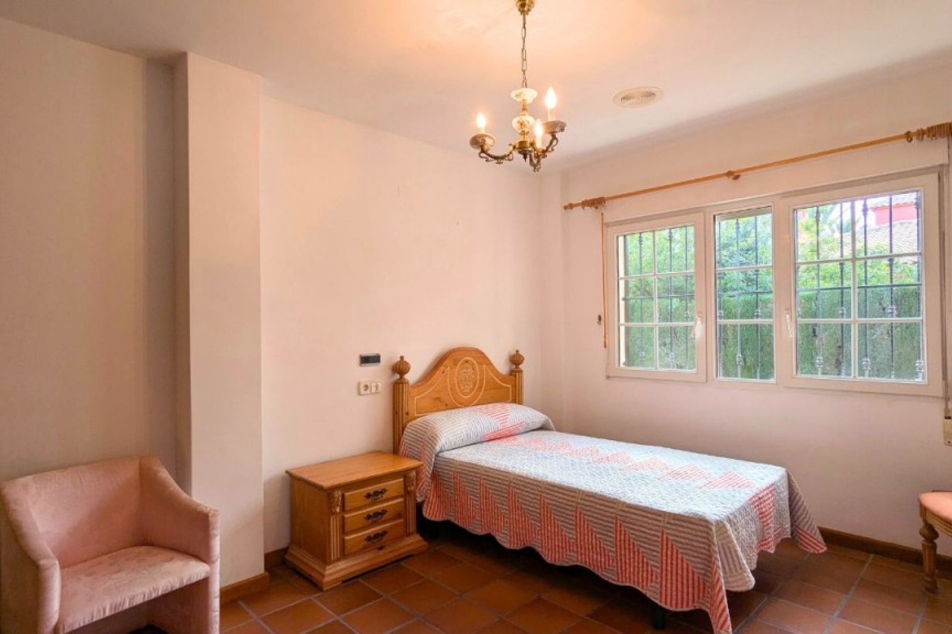 Herverkoop - Detached House / Villa - Mil Palmeras