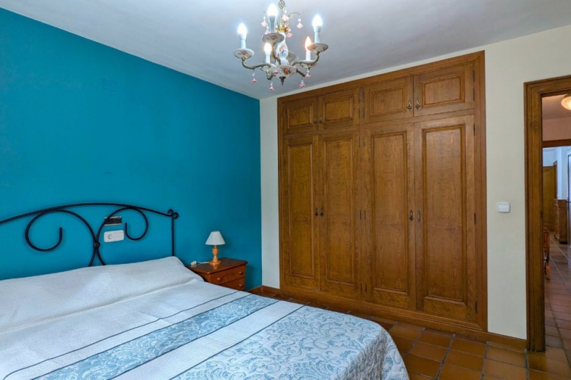 Herverkoop - Detached House / Villa - Mil Palmeras