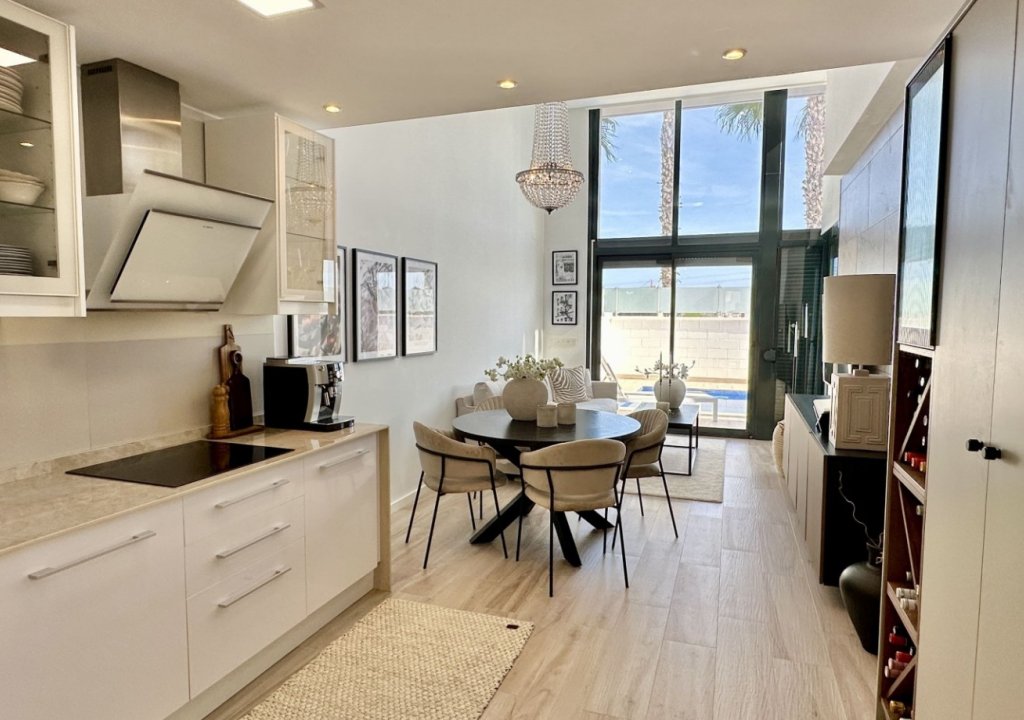 Herverkoop - Detached House / Villa - Orihuela Costa - Lomas de Cabo Roig