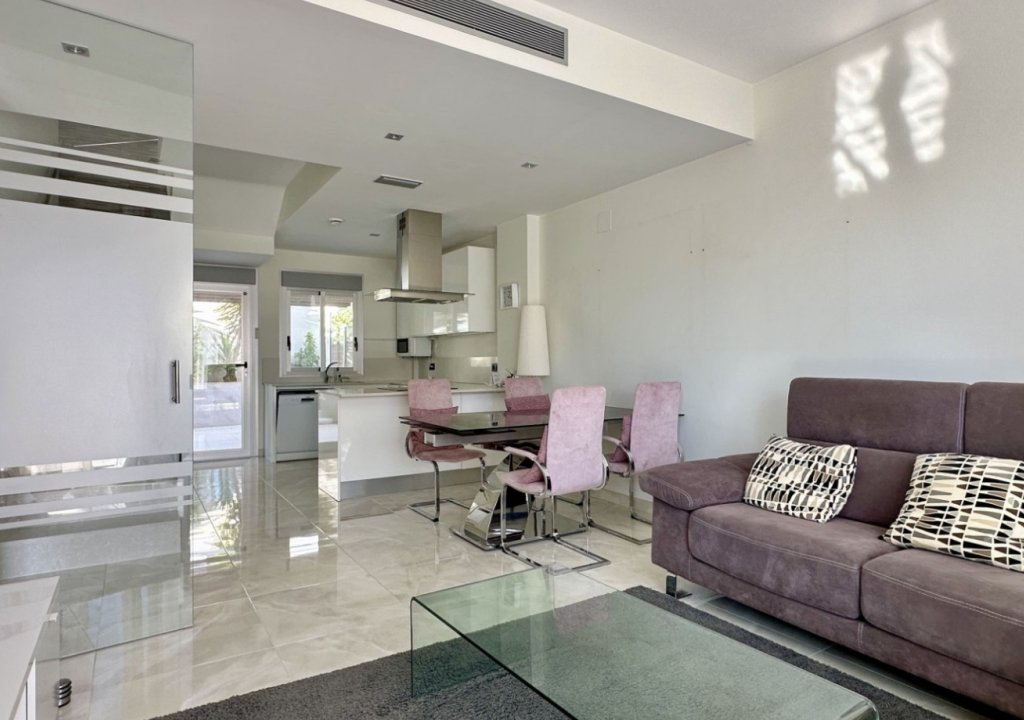 Herverkoop - Detached House / Villa - Orihuela Costa - Lomas de Cabo Roig