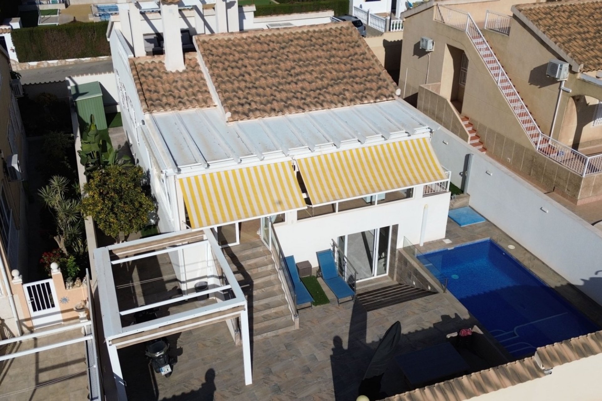 Herverkoop - Detached House / Villa - Orihuela Costa - Los Altos