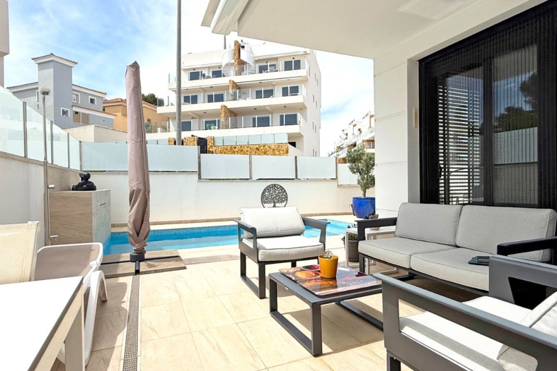 Herverkoop - Detached House / Villa - Orihuela Costa - Villamartín