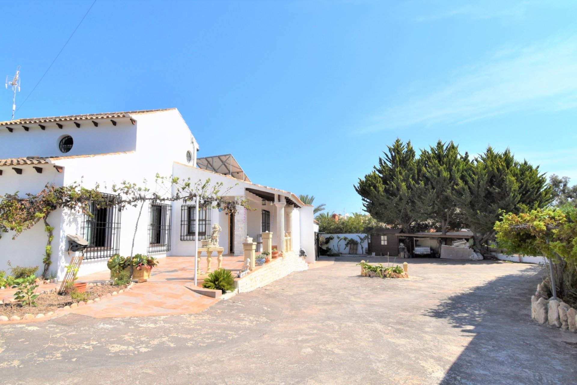 Herverkoop - Detached House / Villa - Orihuela Costa - Villamartin