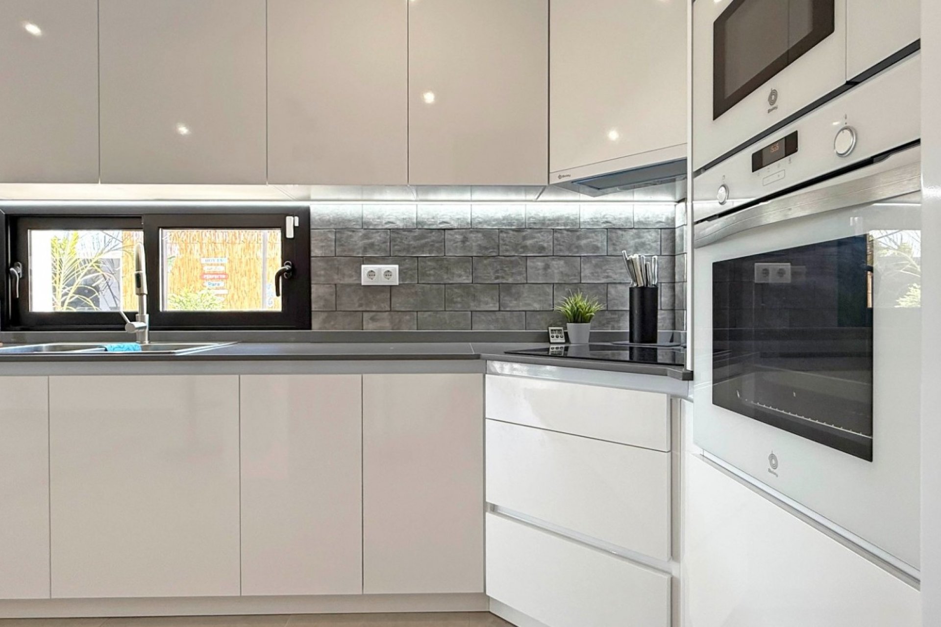 Herverkoop - Detached House / Villa - San Pedro del Pinatar