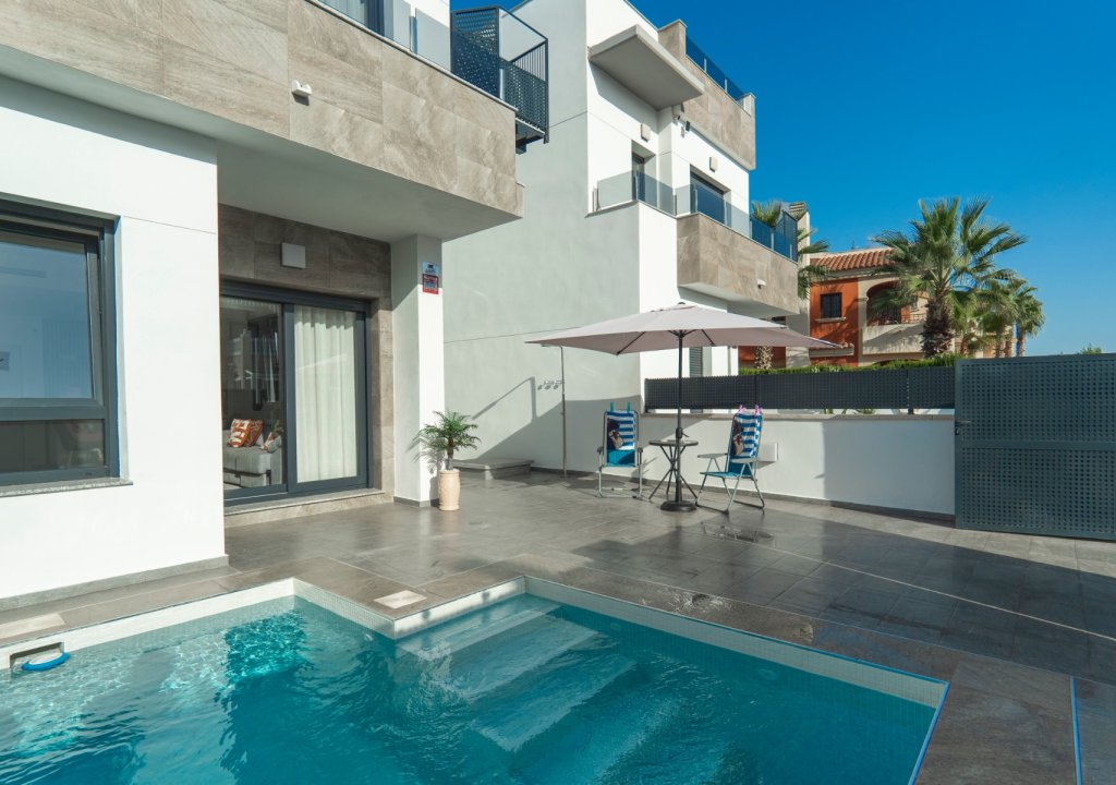 Herverkoop - Detached House / Villa - Torrevieja - La Florida