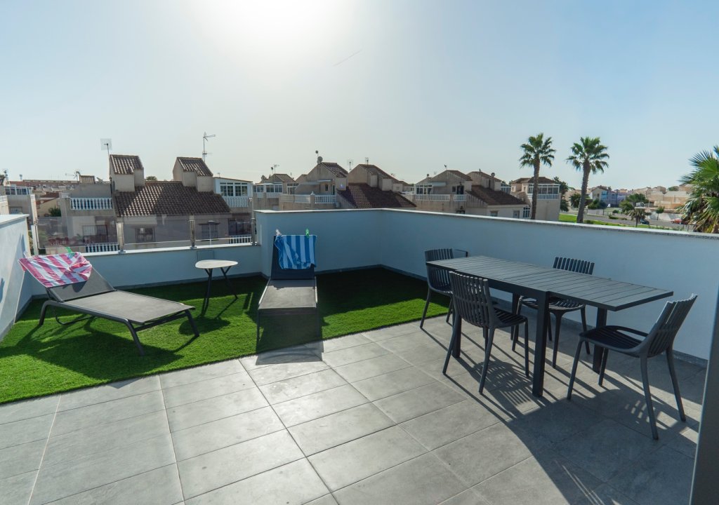 Herverkoop - Detached House / Villa - Torrevieja - La Florida