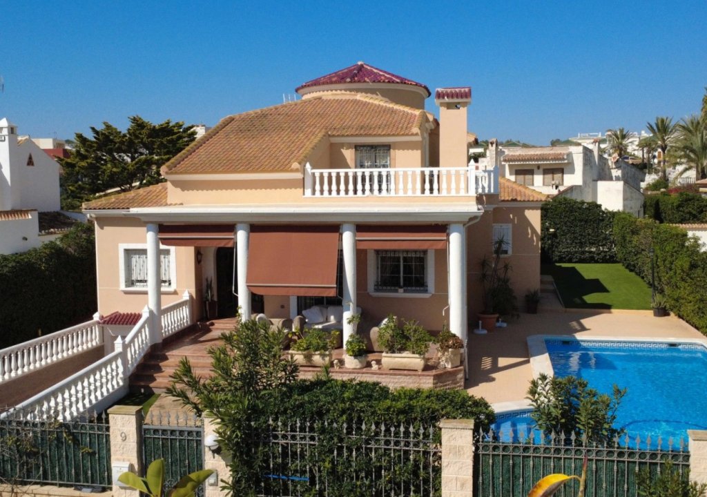 Herverkoop - Detached House / Villa - Torrevieja - Torrelamata - La Mata