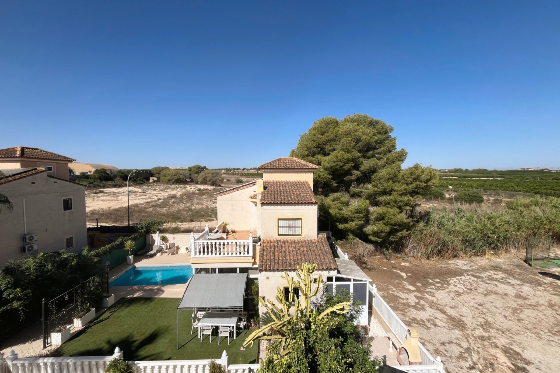 Herverkoop - Detached villa - Algorfa - Montebello