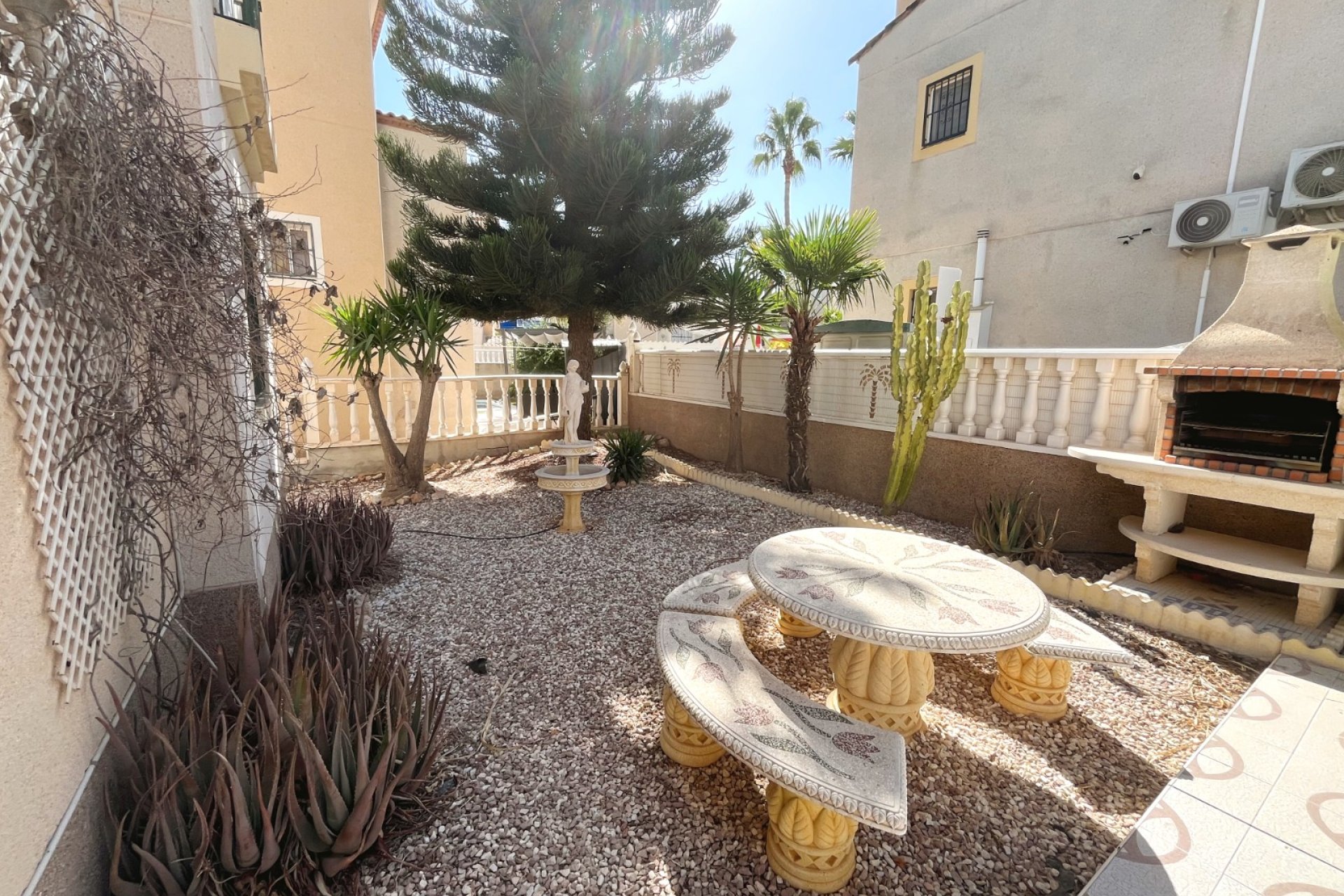 Herverkoop - Detached villa - Algorfa - Montebello