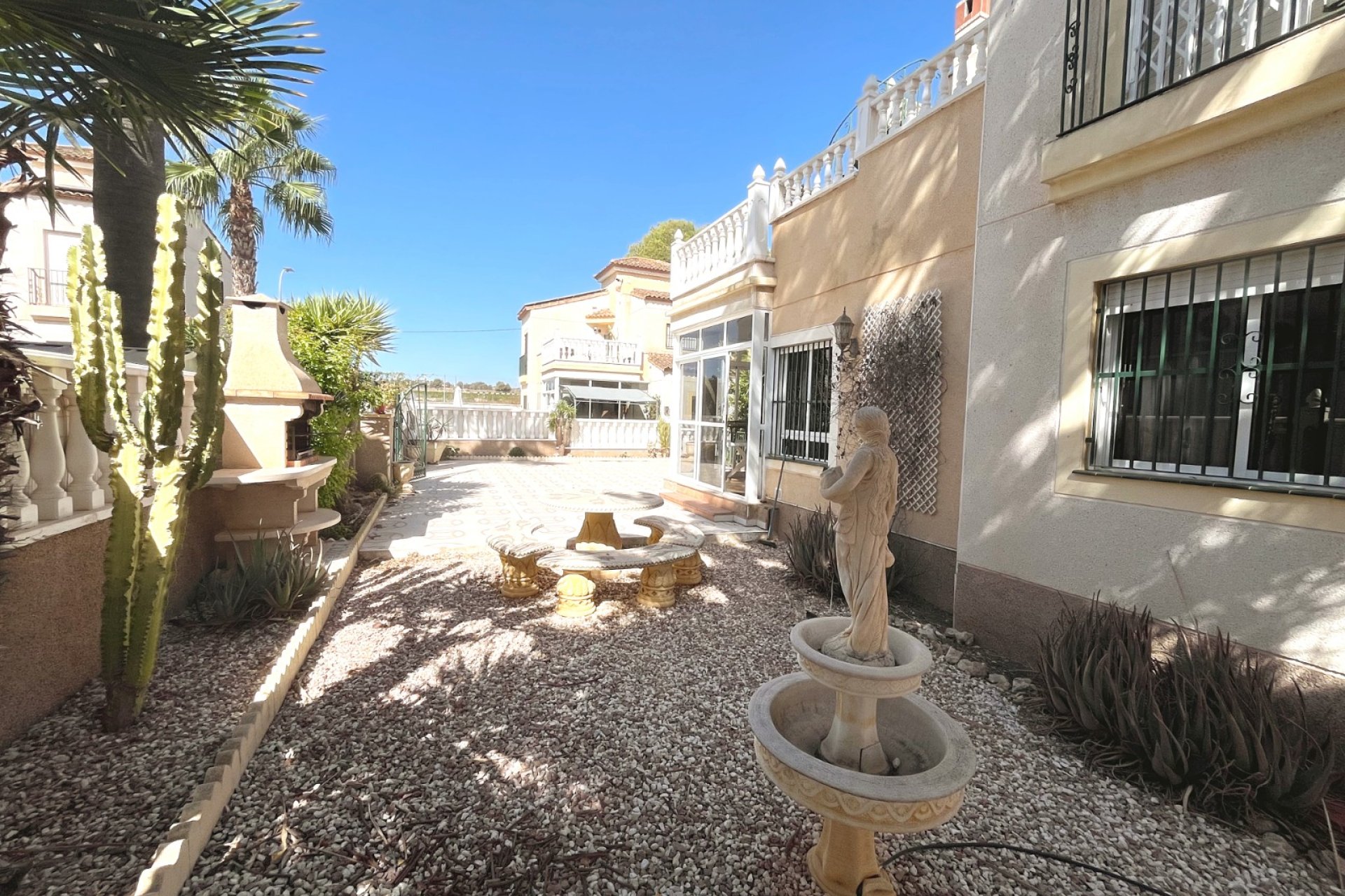 Herverkoop - Detached villa - Algorfa - Montebello