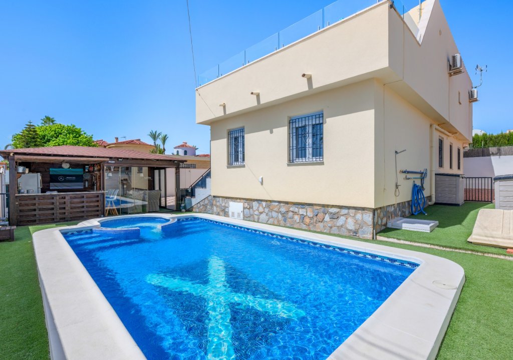 Herverkoop - Detached villa - Ciudad Quesada - Center