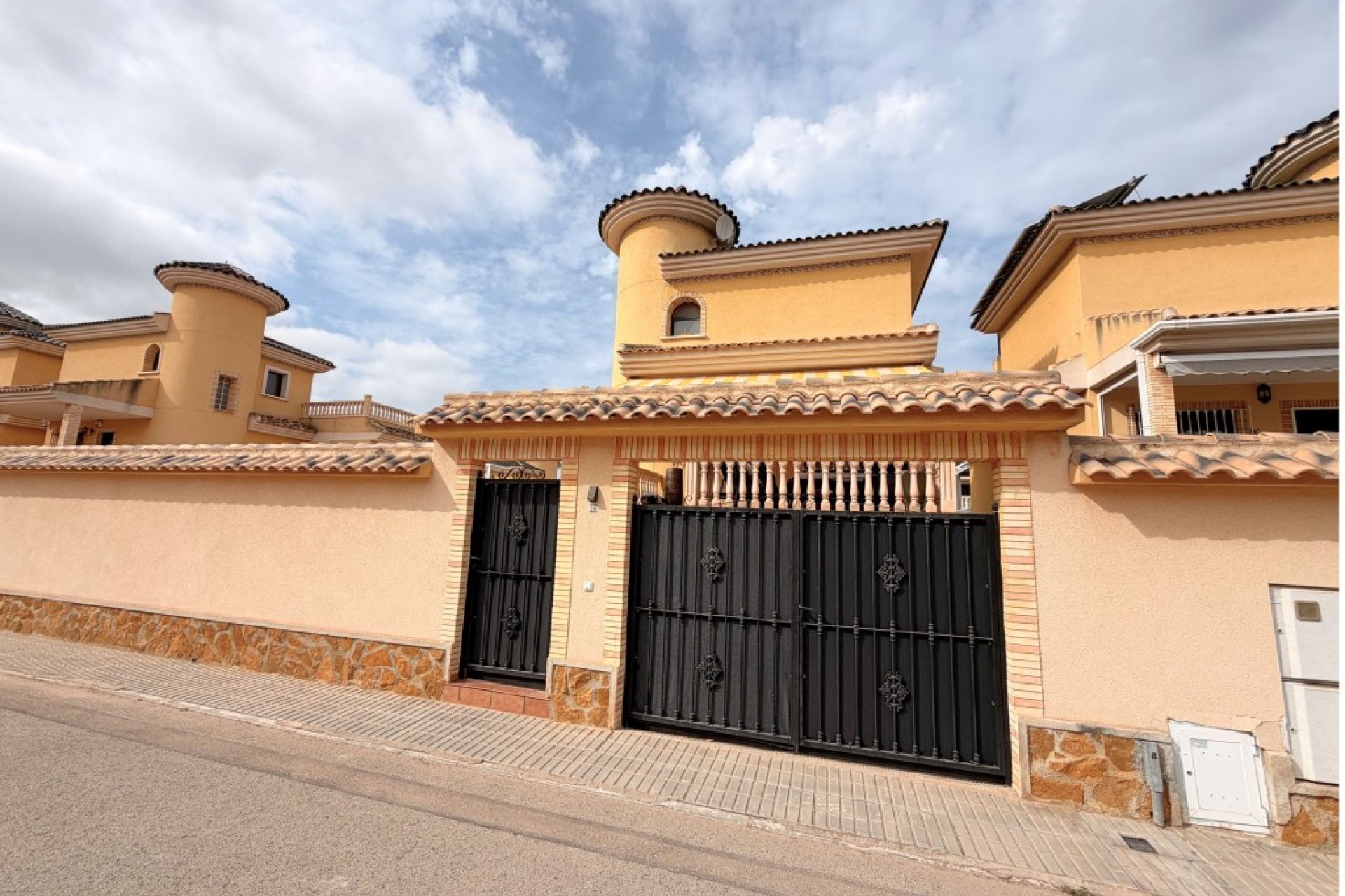 Herverkoop - Detached villa - Ciudad Quesada - Lo Crispin