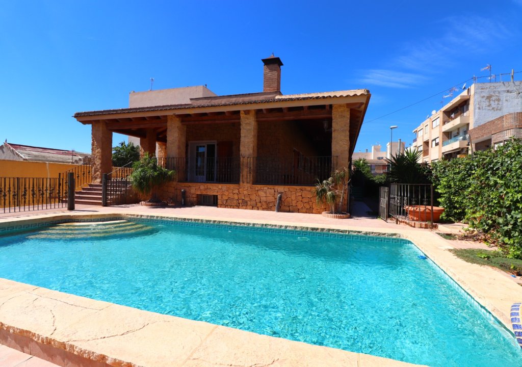 Herverkoop - Detached villa - Ciudad Quesada - Los Palacios