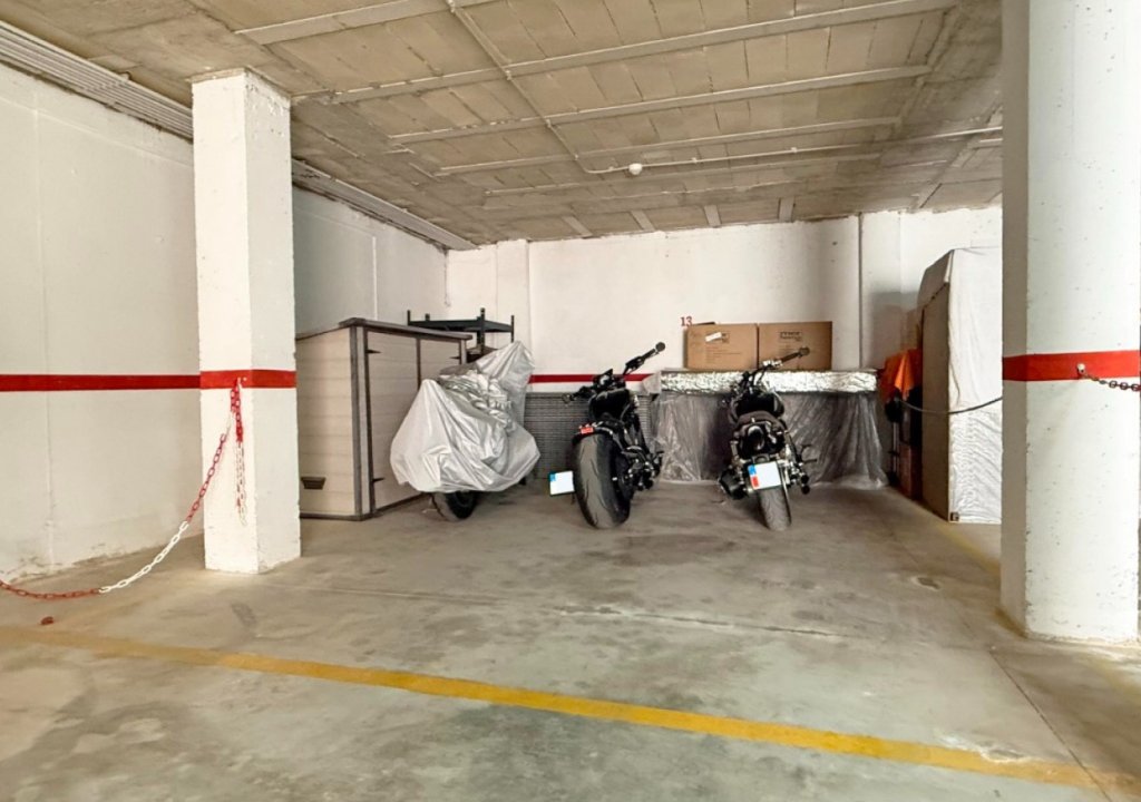 Herverkoop - Garage - Orihuela Costa - Lomas de Cabo Roig