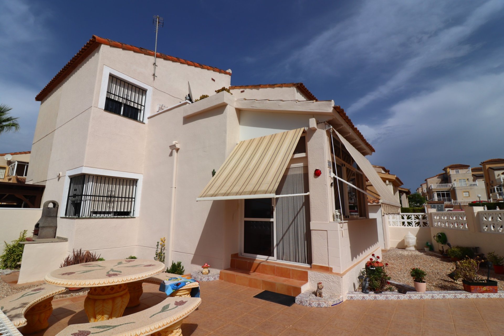 Herverkoop - Quad Villa - Algorfa - Montebello