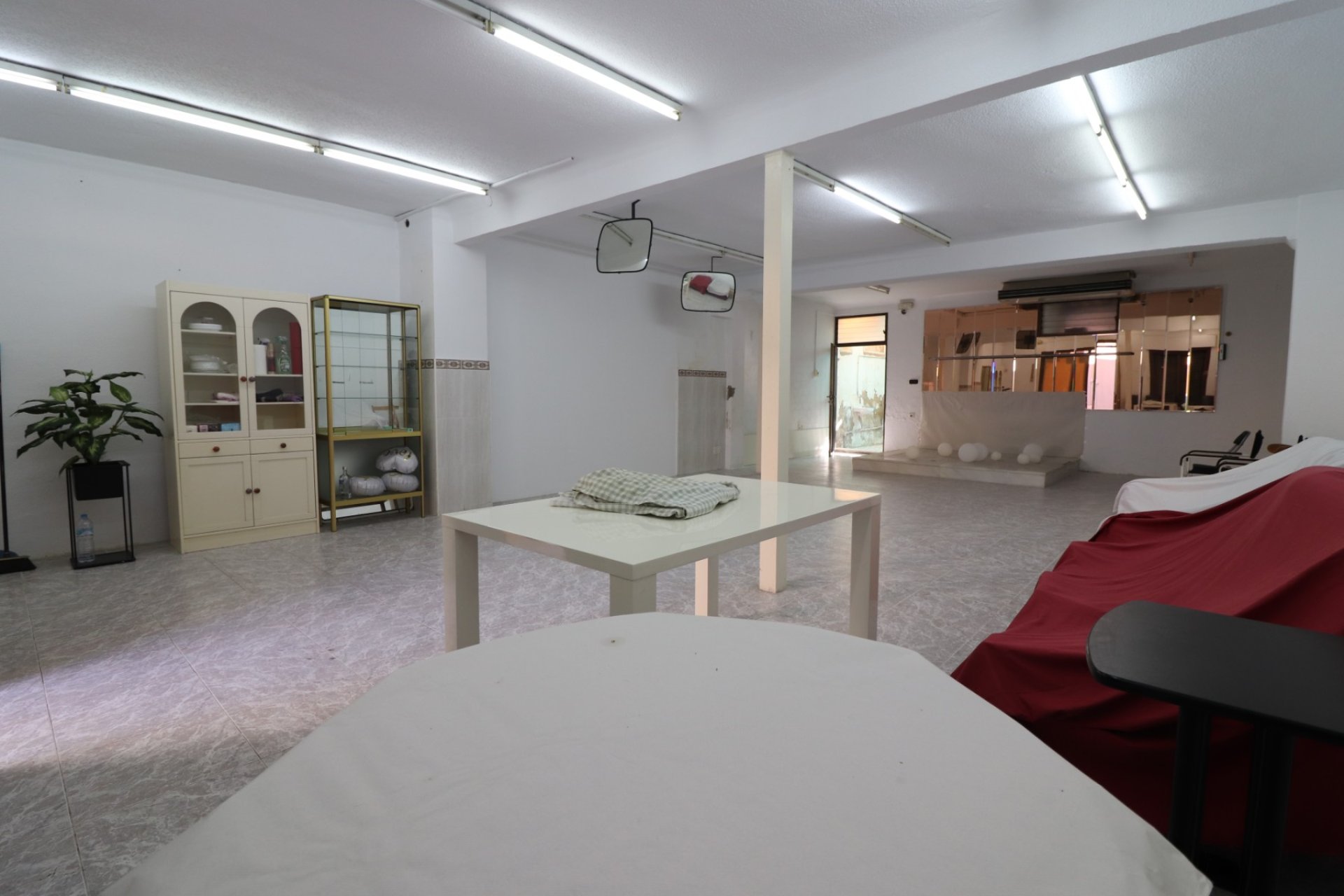 Herverkoop - Reclame - Benijofar - Benijofar - Village