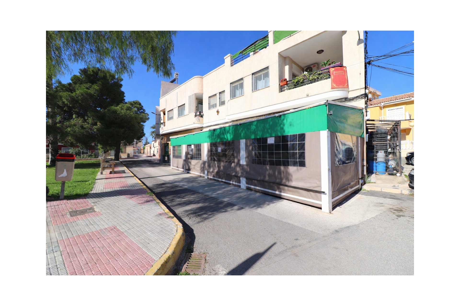 Herverkoop - Reclame - Catral - Catral - Town