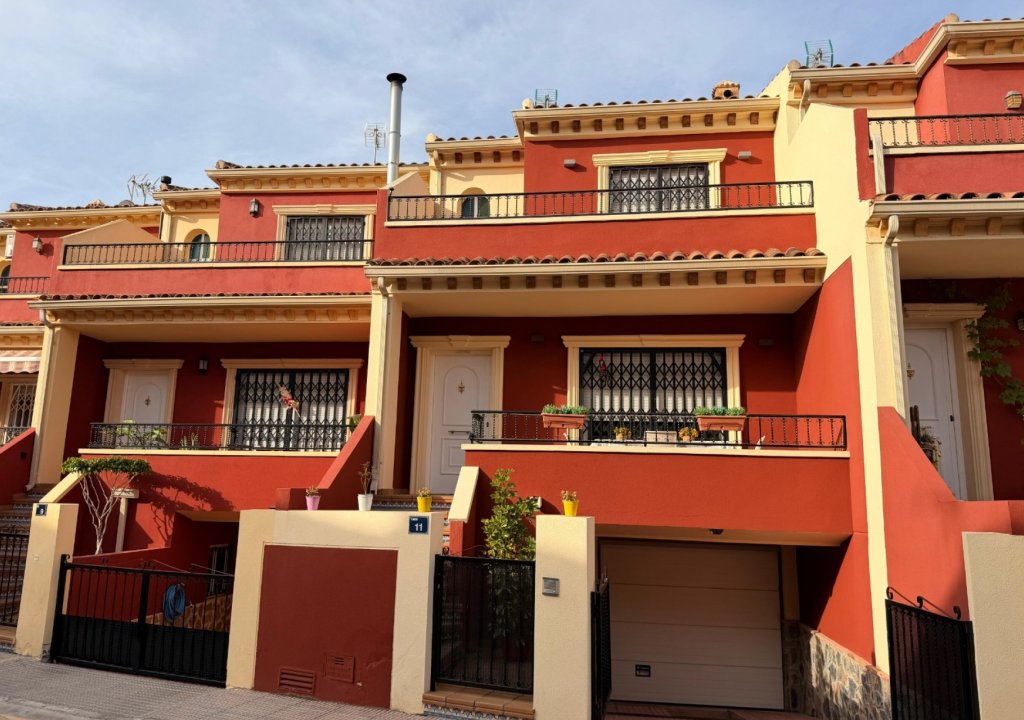 Herverkoop - Semi Detached - Catral - pueblo
