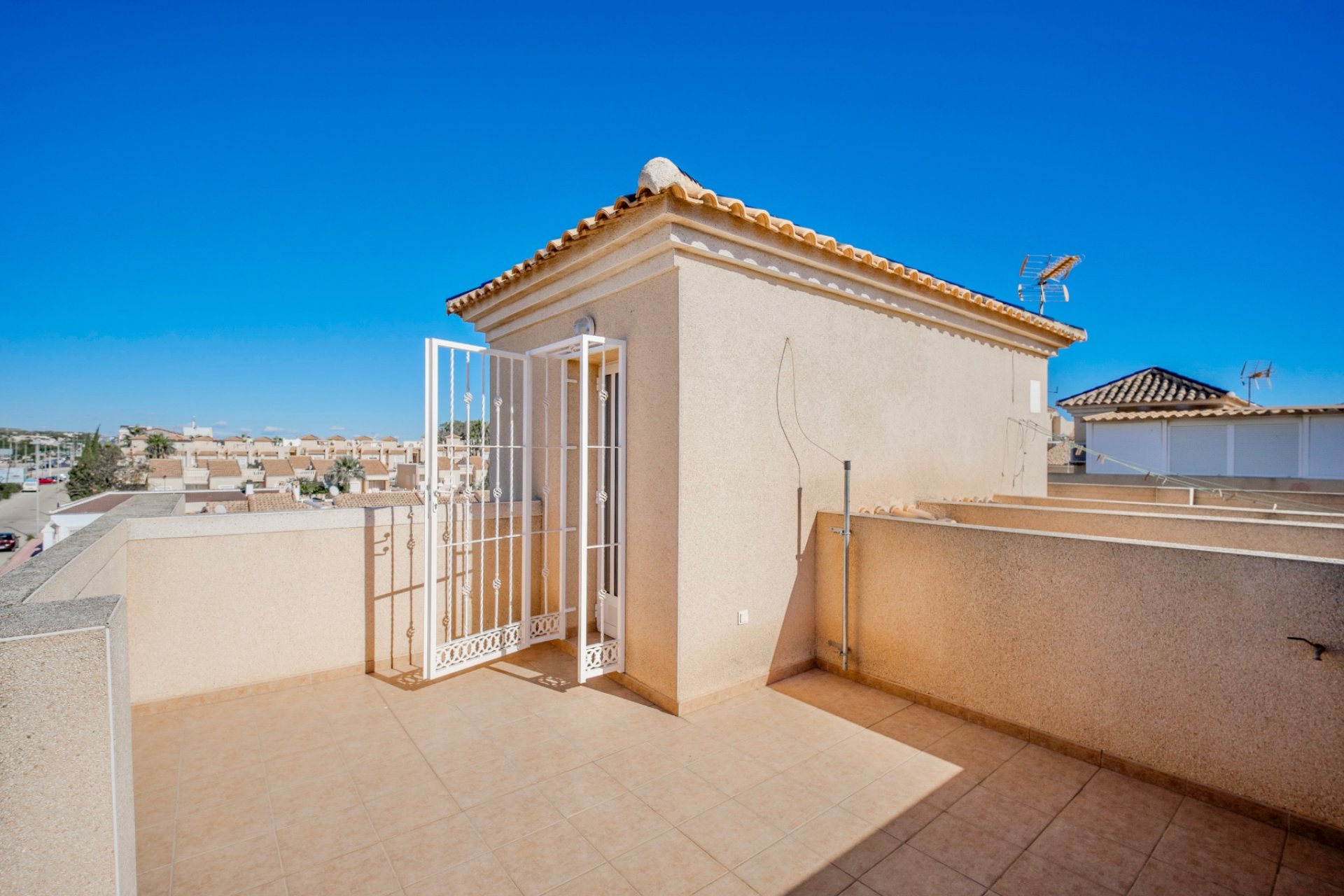 Herverkoop - Semi Detached - Guardamar del Segura - Lomas de Polo-Pinomar