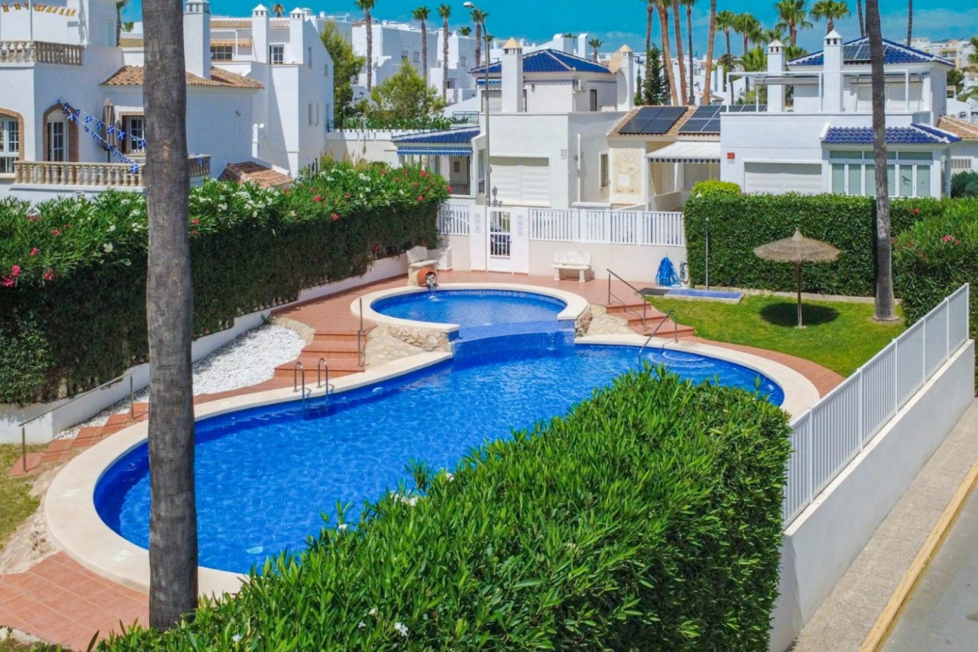 Herverkoop - Semi Detached - Orihuela Costa - La Rioja