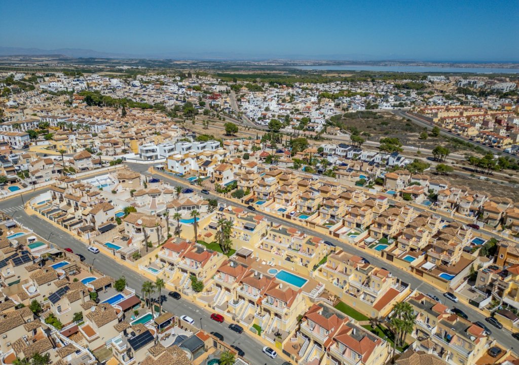 Herverkoop - Semi Detached - Orihuela Costa - Las Filipinas