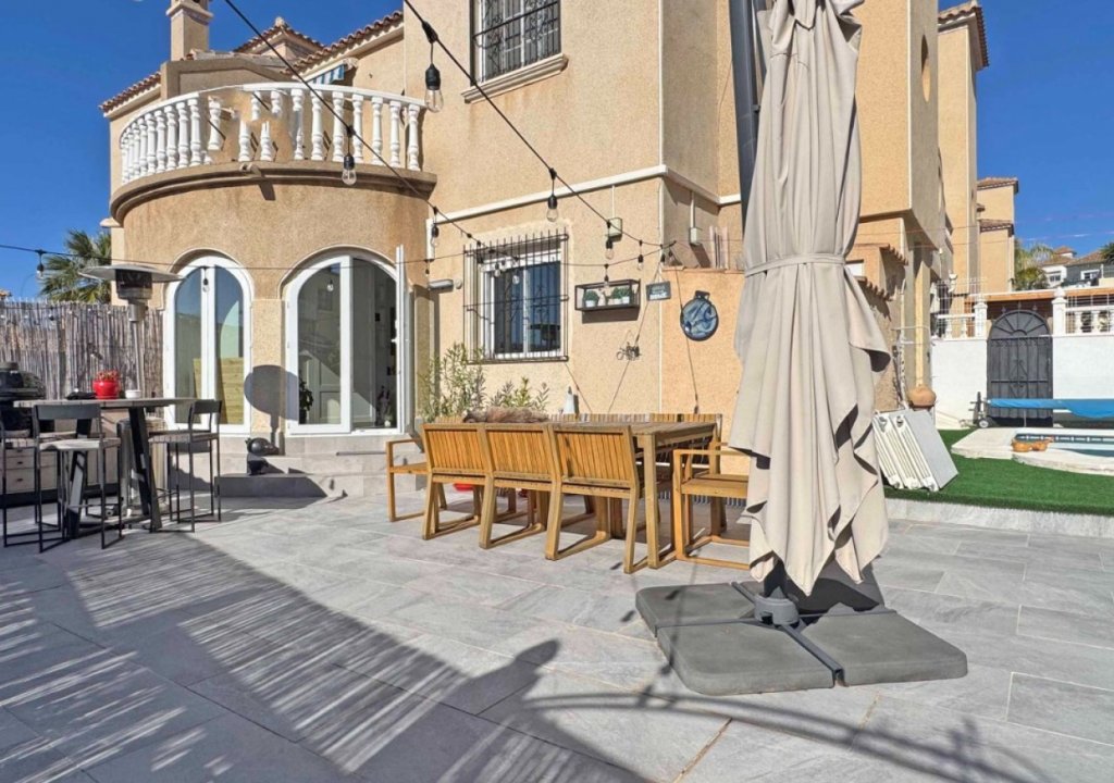 Herverkoop - Semi Detached - Orihuela Costa - Villamartín