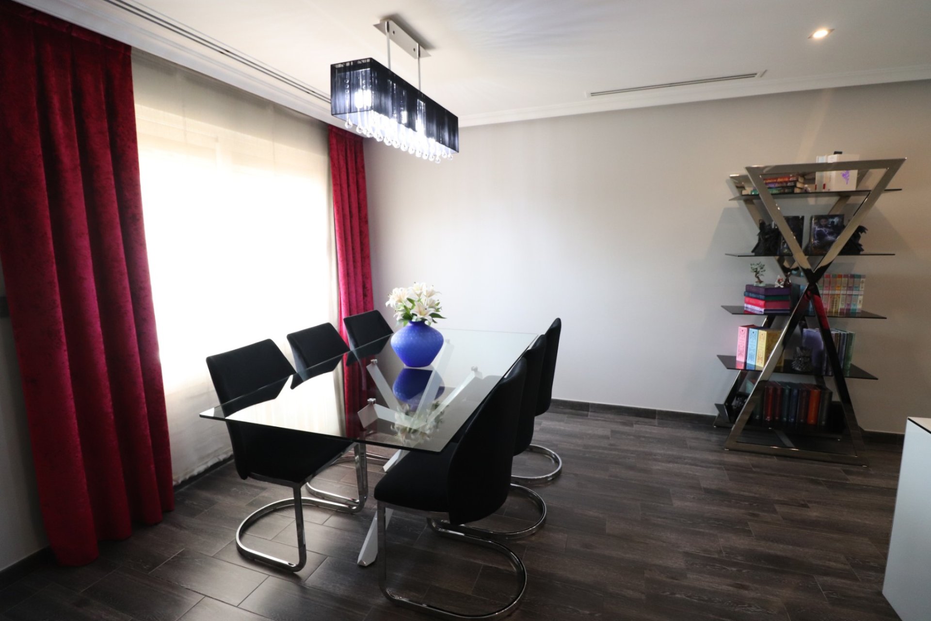 Herverkoop - Semi Detached - Redovan - Redovan - Town