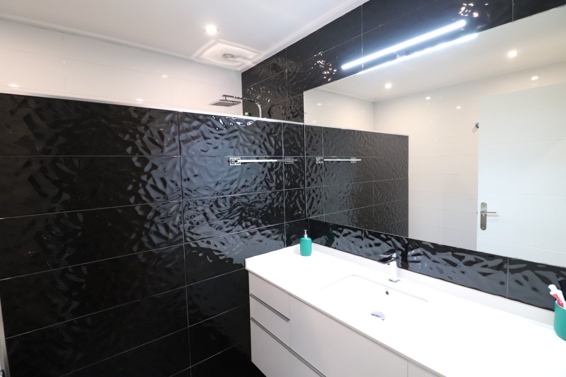 Herverkoop - Semi Detached - Redovan - Redovan - Town