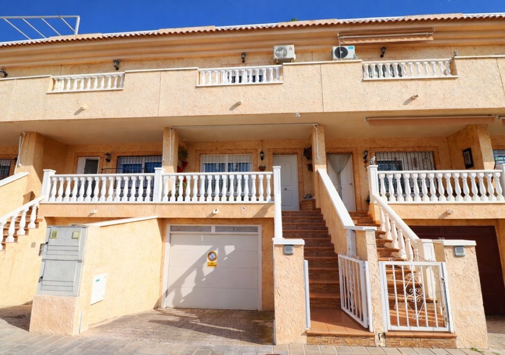 Herverkoop - Semi Detached - Redovan - Redovan - Town