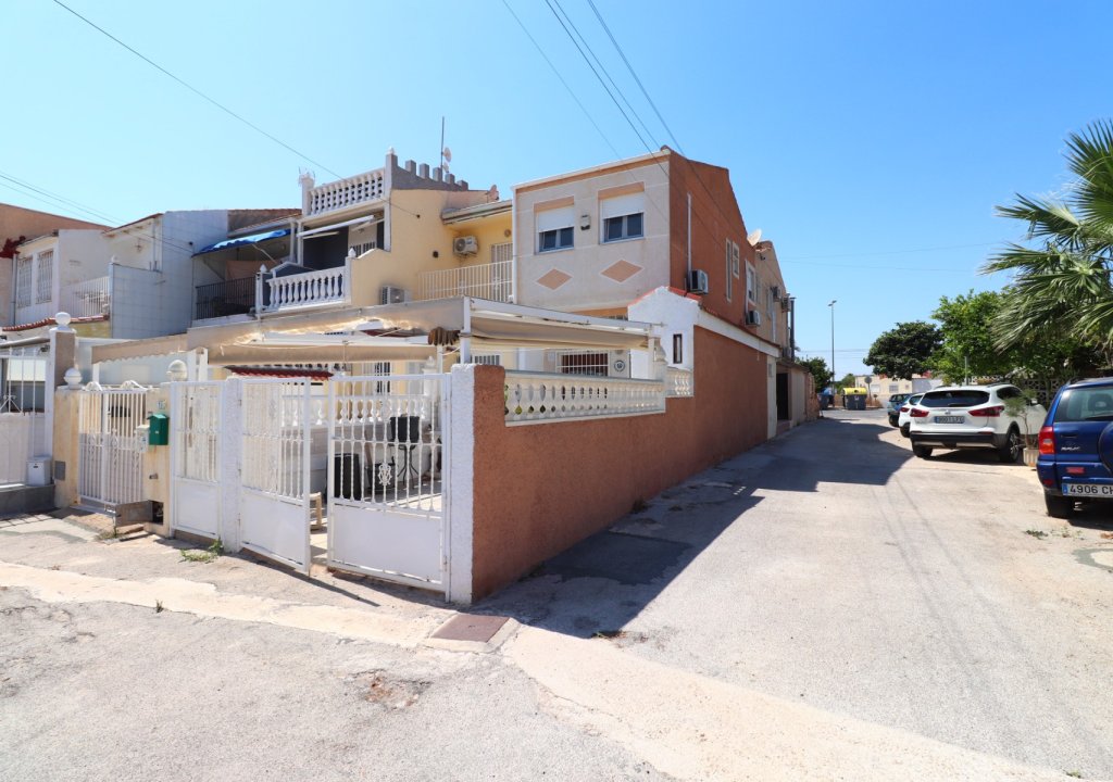 Herverkoop - Semi Detached - Torrevieja - Torretas