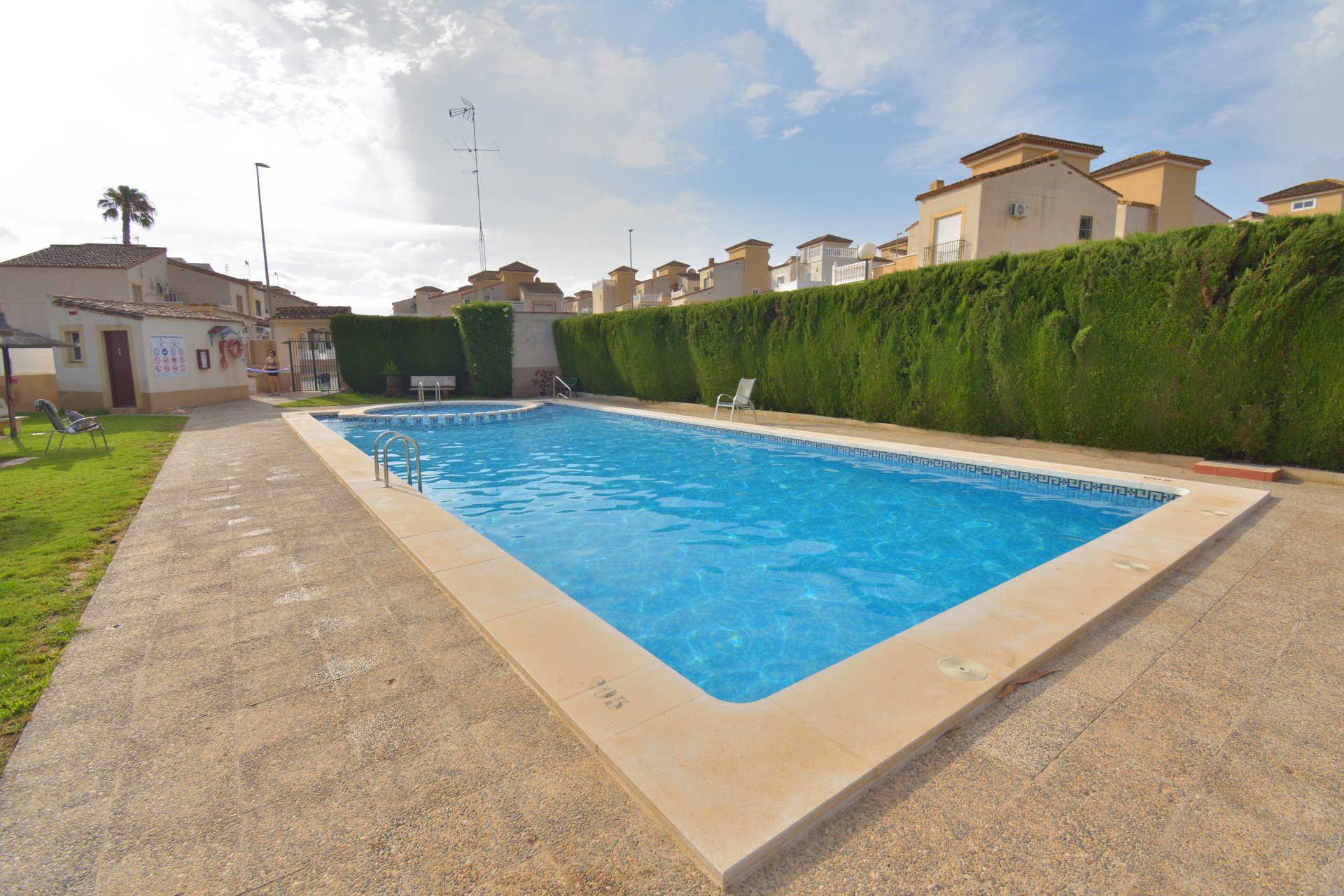 Herverkoop - Town House - Algorfa - Montebello