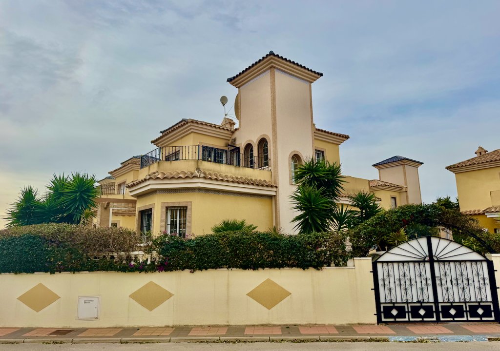 Herverkoop - Villa - Algorfa - Lo Crispin