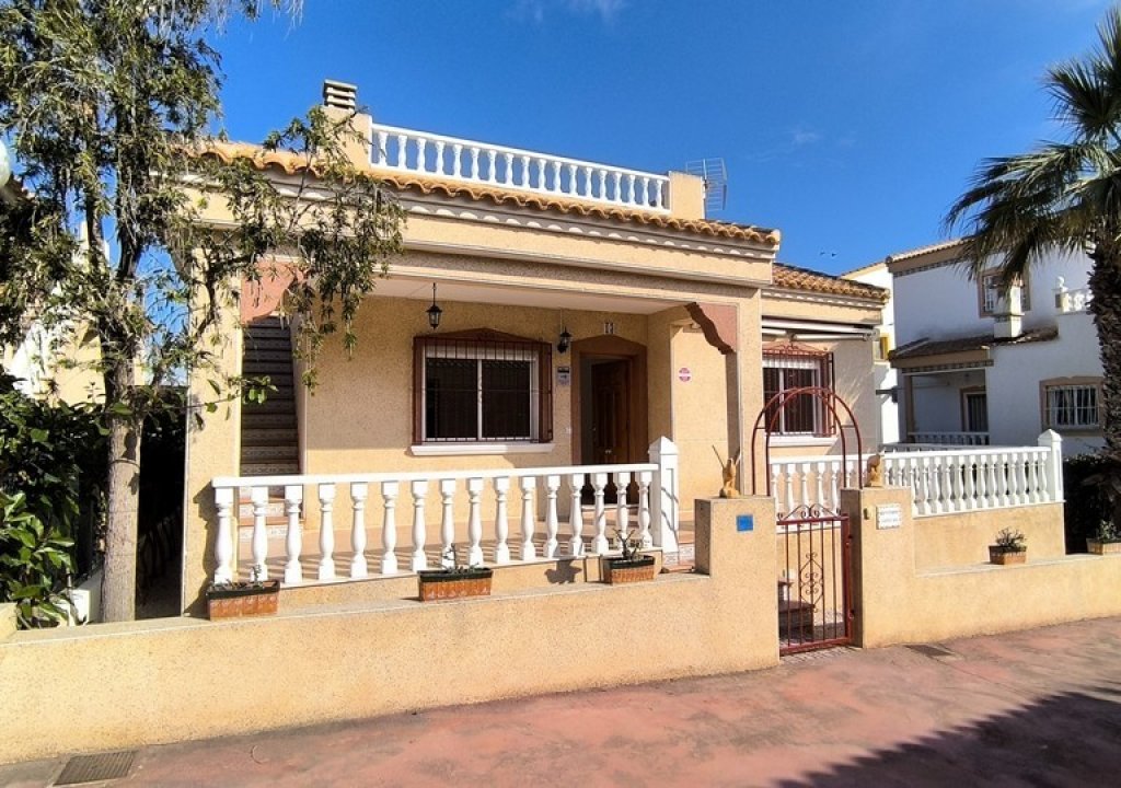 Herverkoop - Villa - Algorfa - Montemar - Saint Andrews Heights