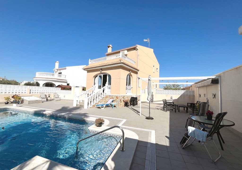 Herverkoop - Villa - Benijófar - Monte Azul/ El Dorado