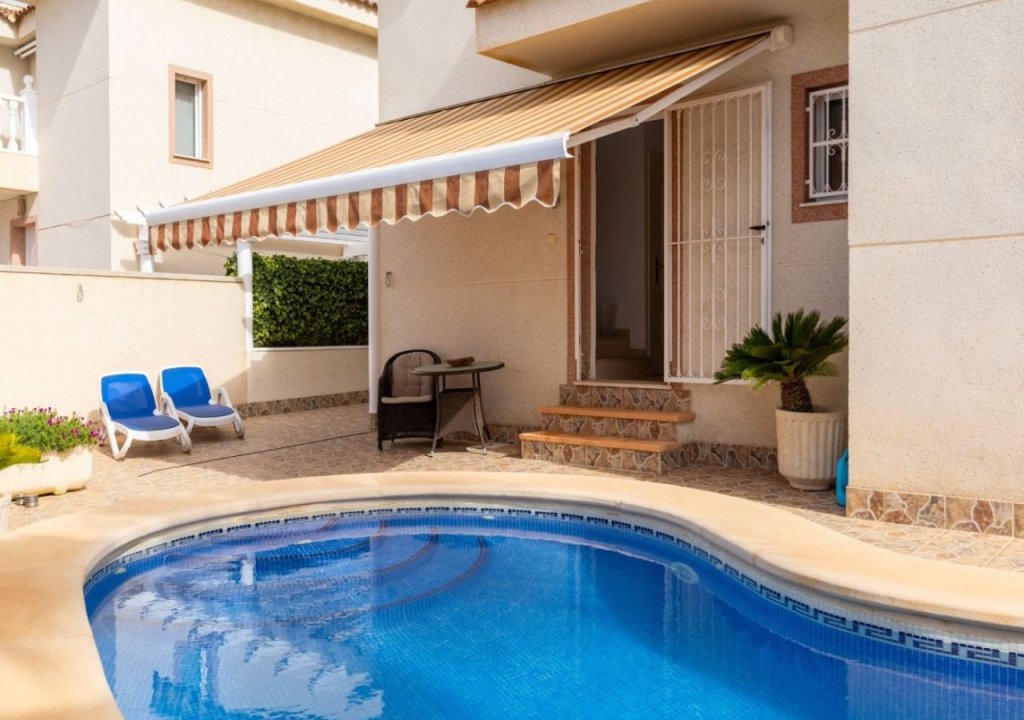 Herverkoop - Villa - Ciudad Quesada - Benimar 2