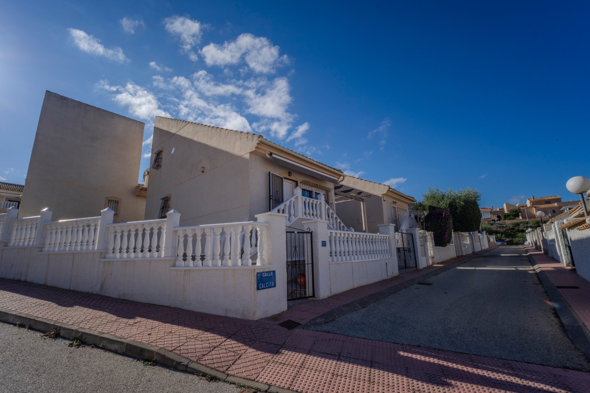 Herverkoop - Villa - Ciudad Quesada - Benimar II
