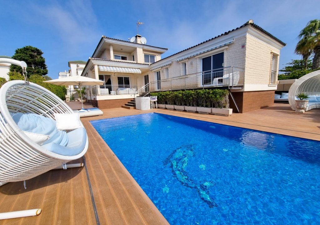 Herverkoop - Villa - Torrevieja - La Mata