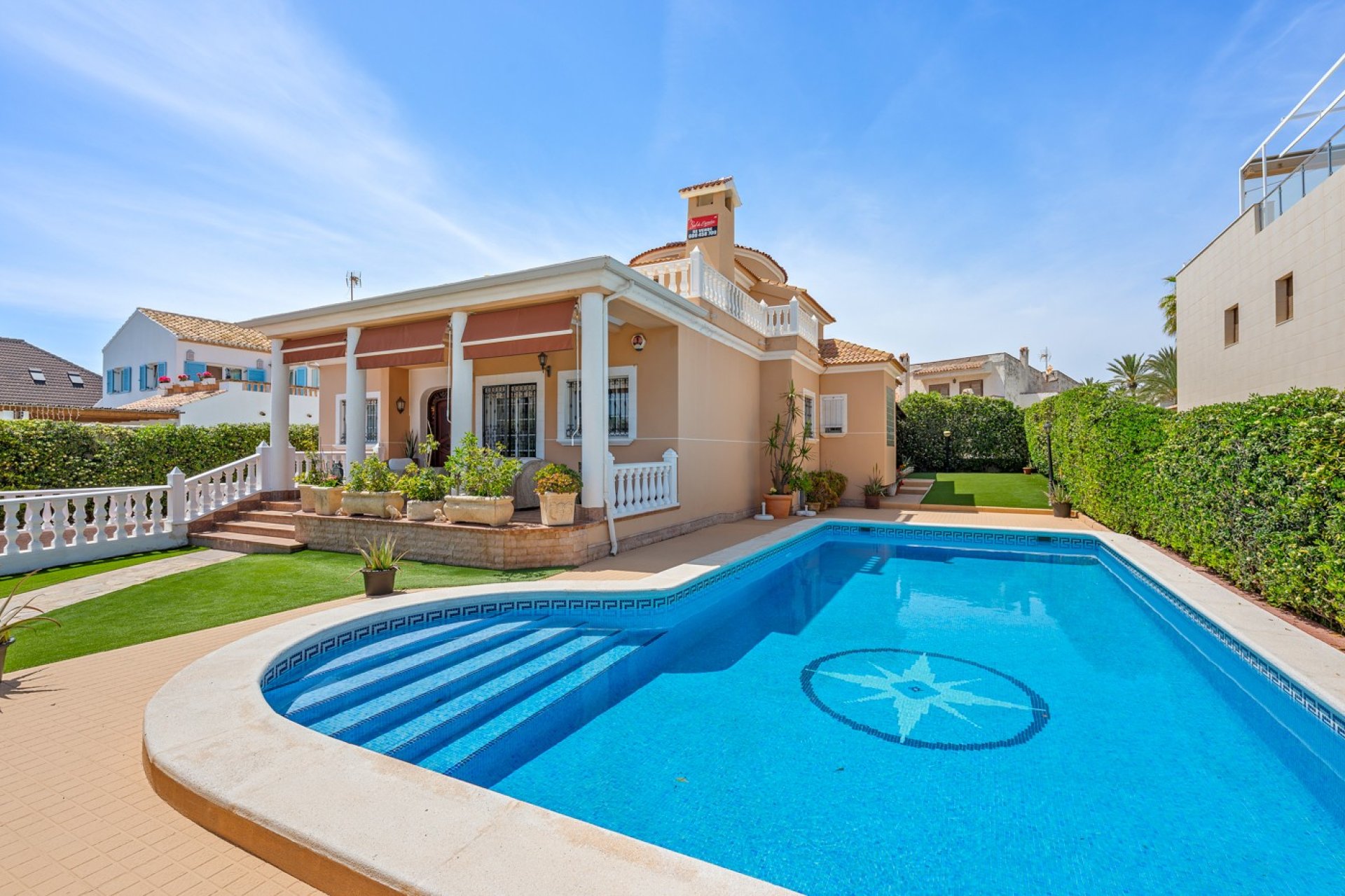 Herverkoop - Villa - Torrevieja - La Mata