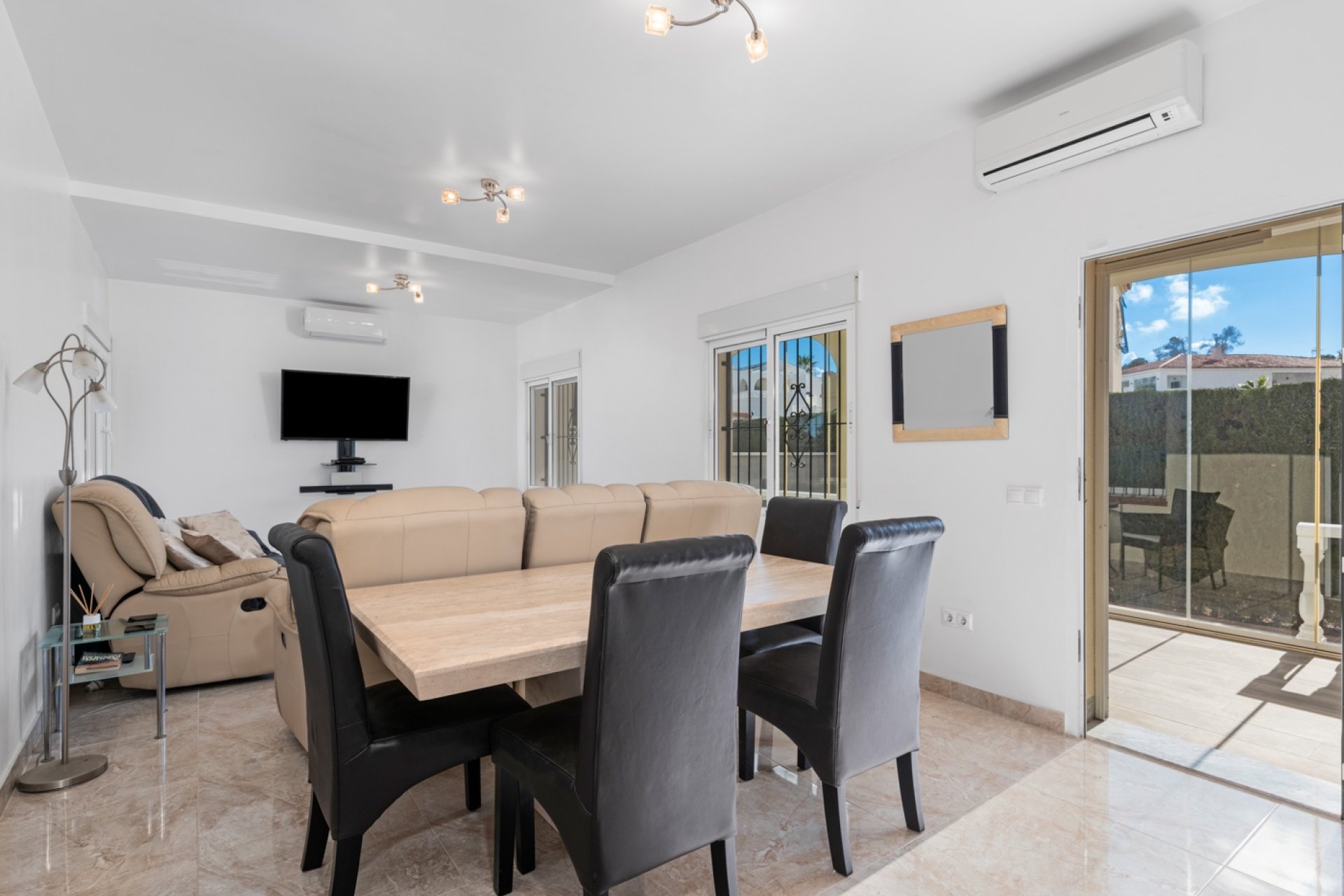 Herverkoop - Villa - Torrevieja - Los Balcones