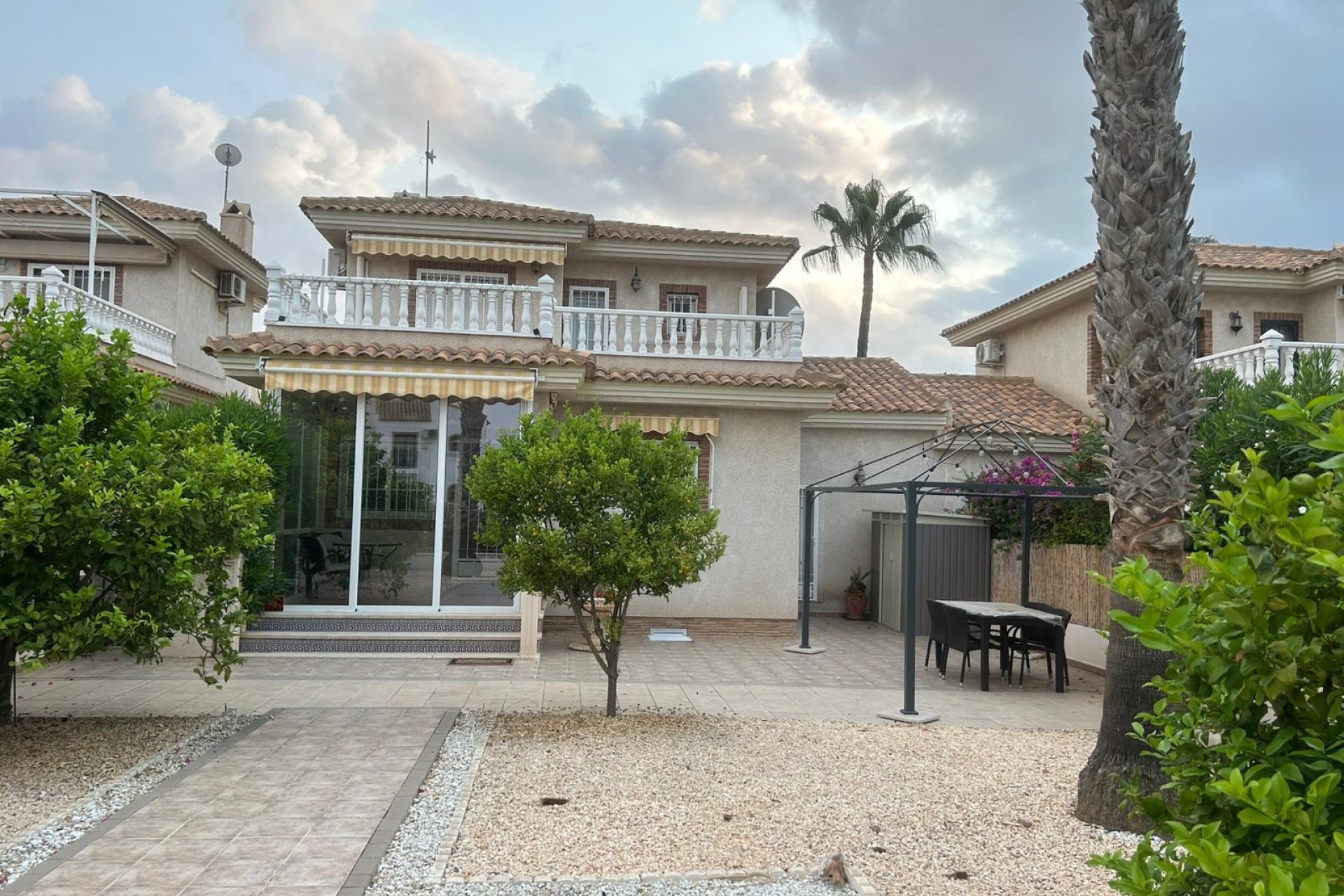 Herverkoop - Villa - Villamartín - Los Dolses