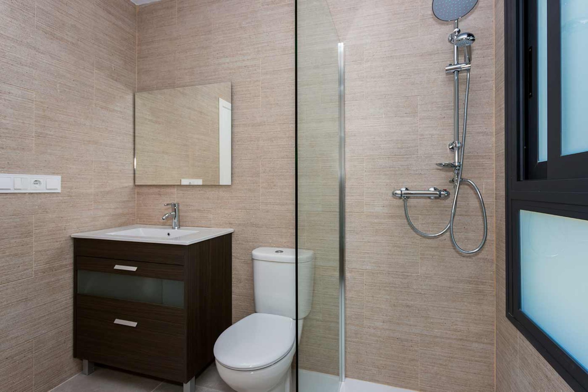 New Build - Detached House / Villa - Daya Nueva