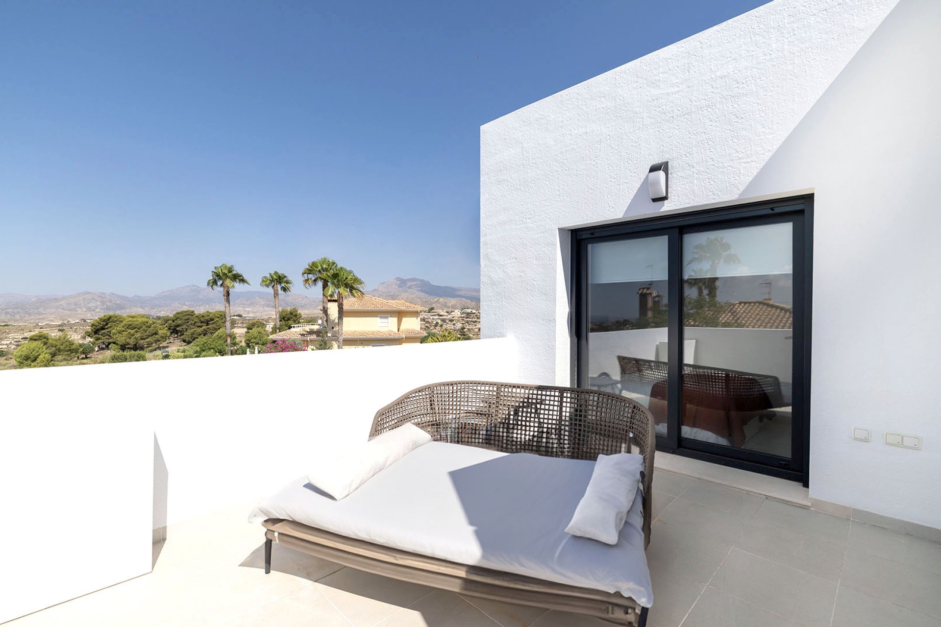 New Build - Villa - Busot, zona Bonalba Golf (Alicante) - Spain