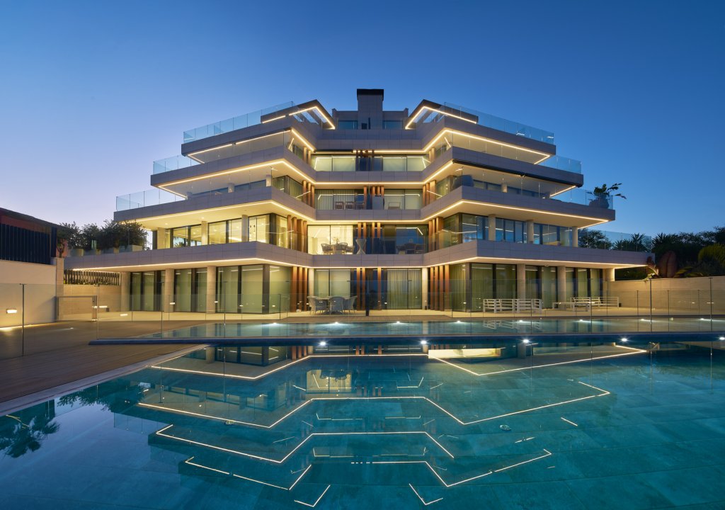 Obra nueva - Apartment - Estepona