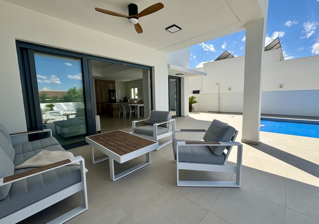 Obra nueva - Detached House / Villa - Benijofar