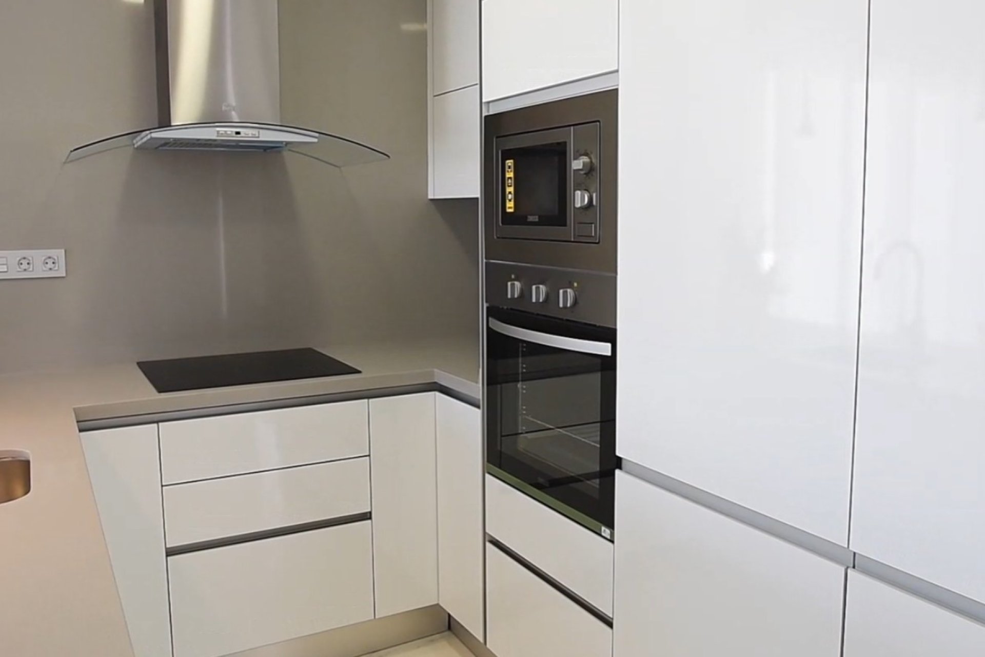 Obra nueva - Detached House / Villa - Orihuela Costa