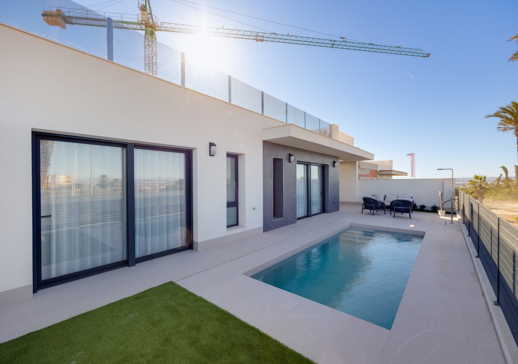 Obra nueva - Detached villa - Torrevieja