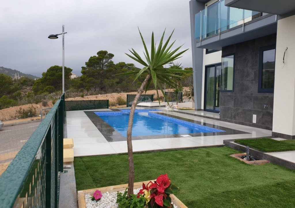 Obra nueva - Villa - Benidorm - Campana garden