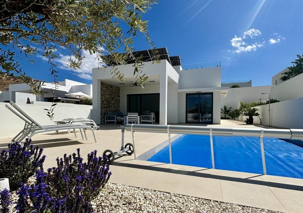 Obra nueva - Villa - Benijofar